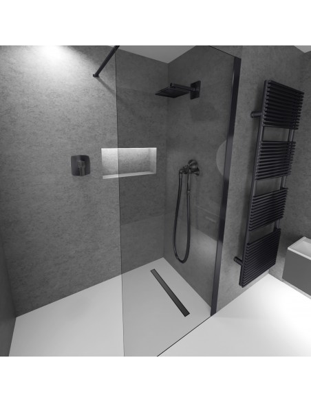 Modern shower room with gray walls and light microcement flooring, combined with bathroom fittings in Black