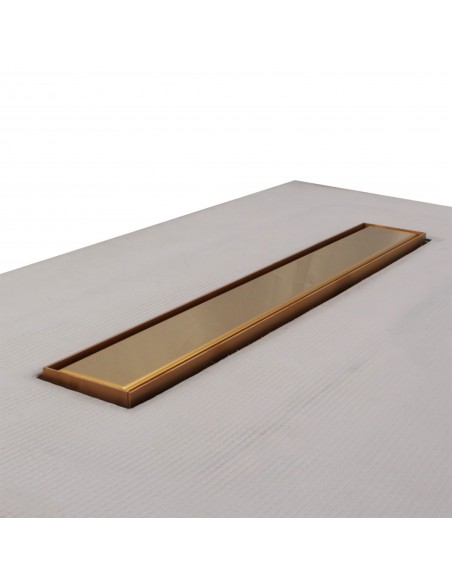 Highly precised integrated linear channel with non-visible flushed steel flange for maximalized sealing