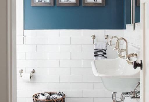 HOW TO REFRESH THE BATHROOM WITHOUT CAPITAL REDECORATION