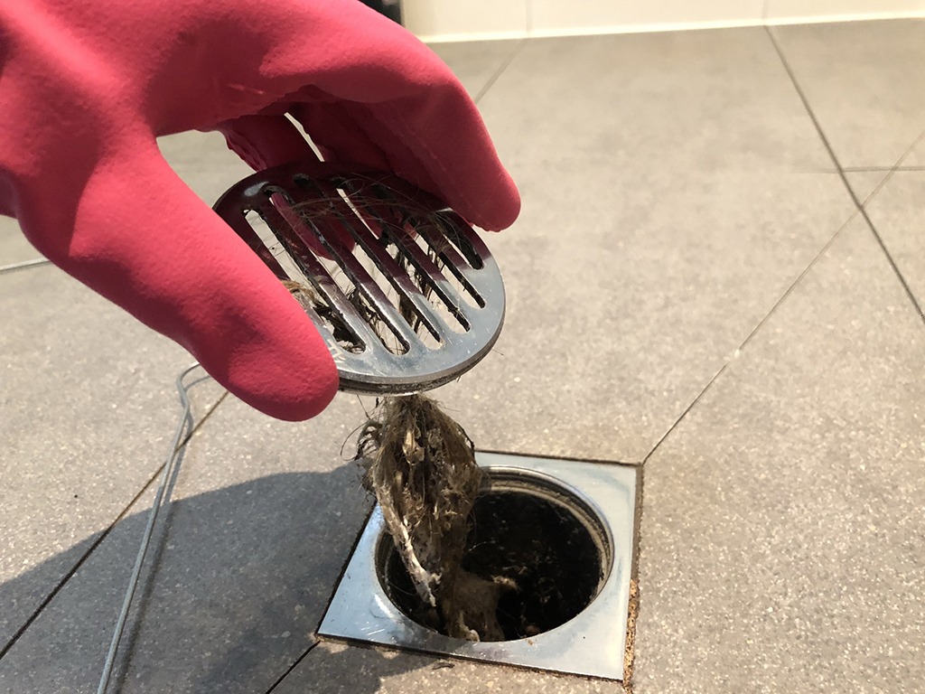 HOW TO UNCLOG A DRAIN